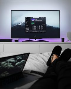 Jaki telewizor warto kupić w 2019 roku?  